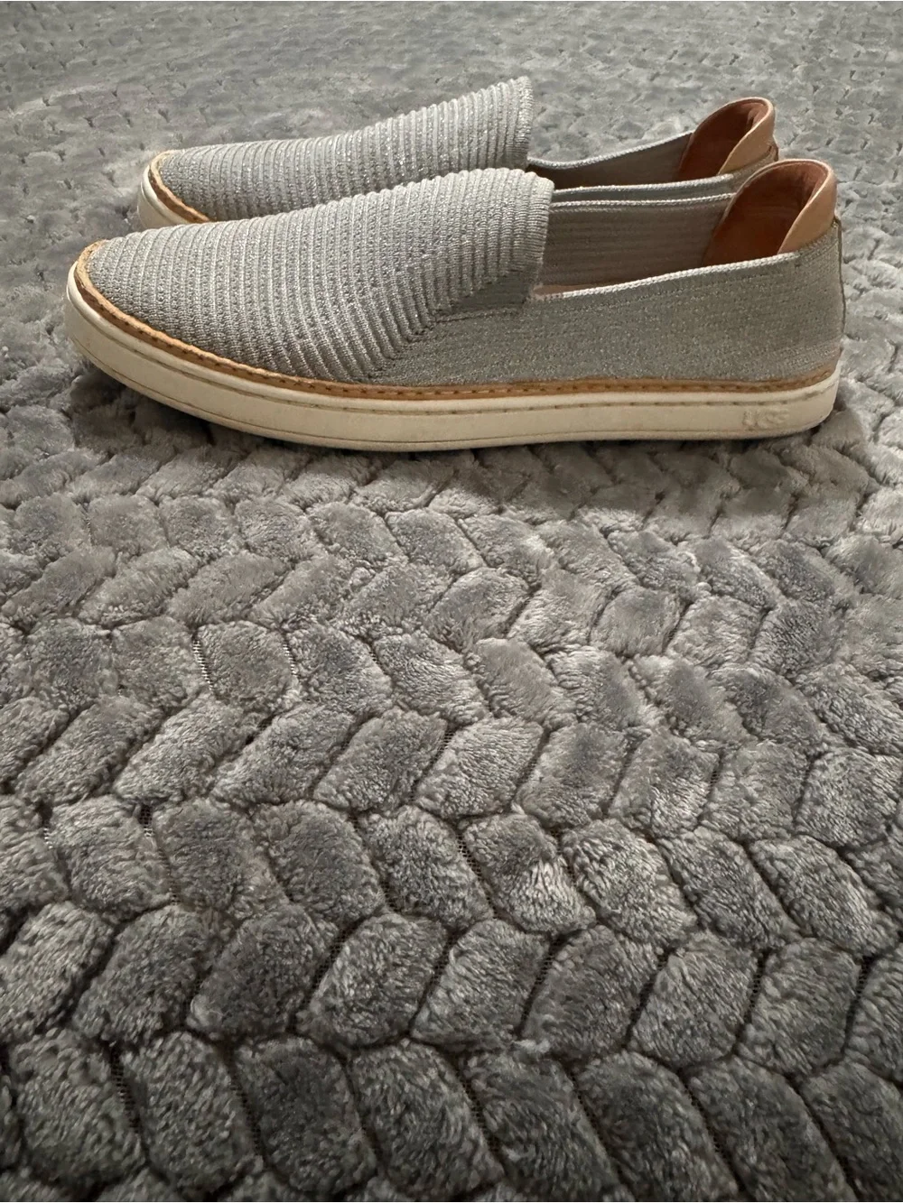 UGG comfortable gray